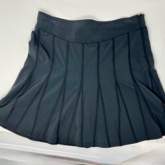 Athleta Black Tennis Skort Size 4 with Side Zip - Picture 1 of 12